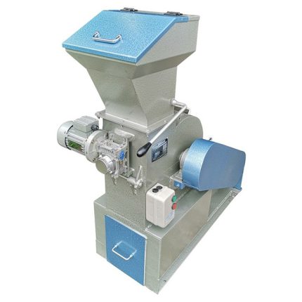 concasor cu cuțit cu ciocan